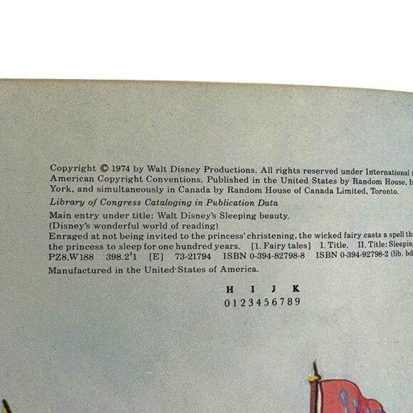 Walt Disney's Sleeping Beauty (Wonderful World of Reading) Hardcover Book (1974) - Picture 6 of 7